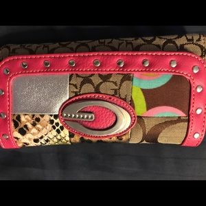 Unknown brand wallet